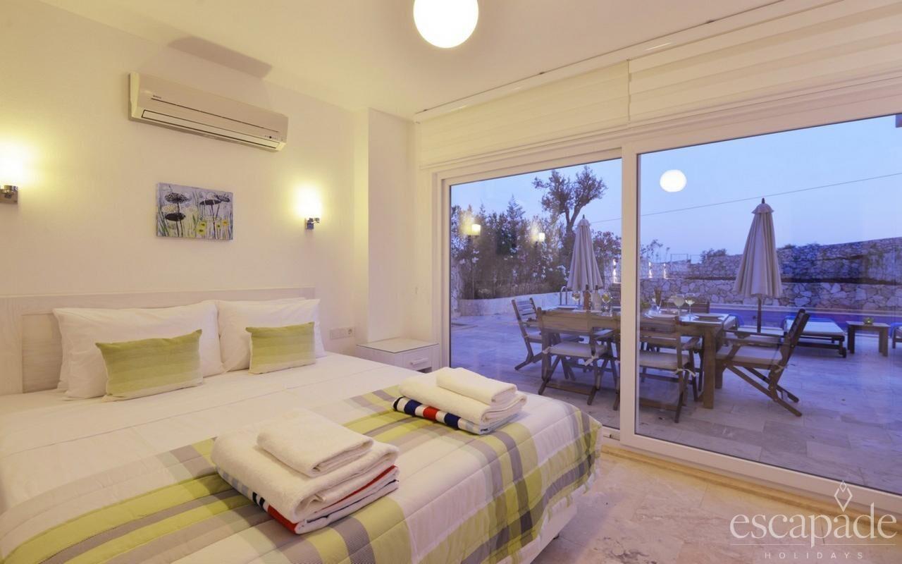 Escapade Holidays Exclusive Apartments & Villas to Rent