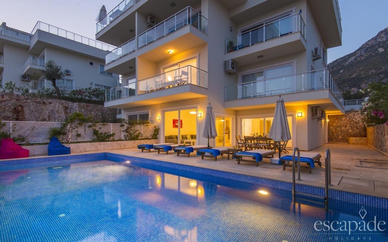 Escapade Holidays Exclusive Apartments & Villas to Rent